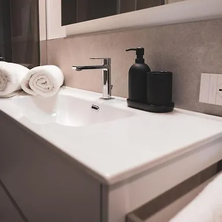 Appartamento Modern Lungolago Di Côme