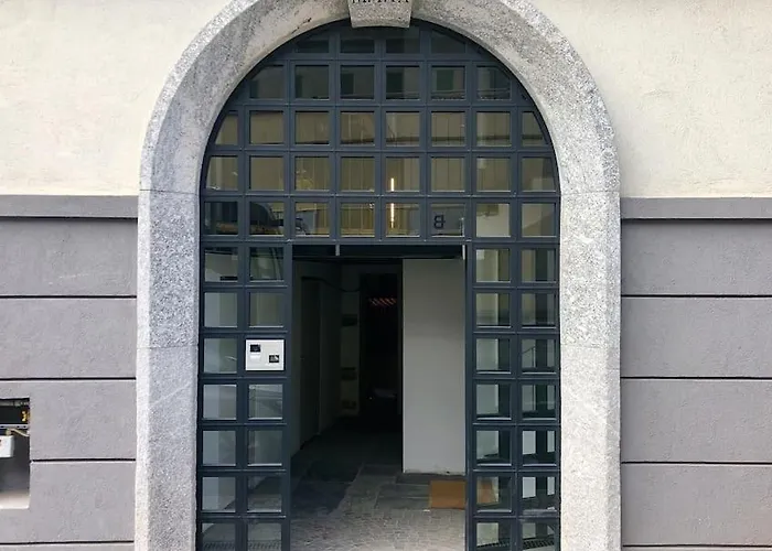 דירה Modern Lungolago Di קומו