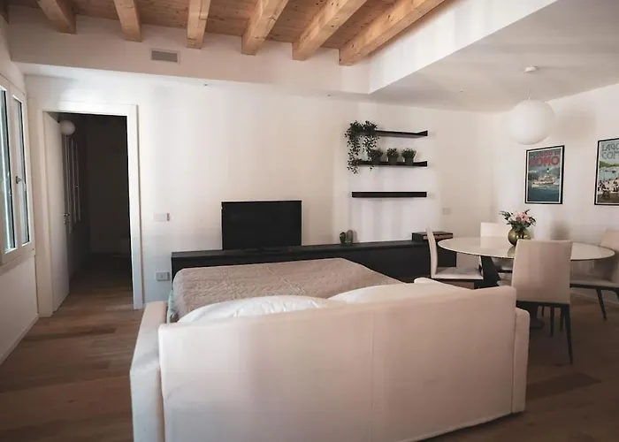דירה Modern Lungolago Di